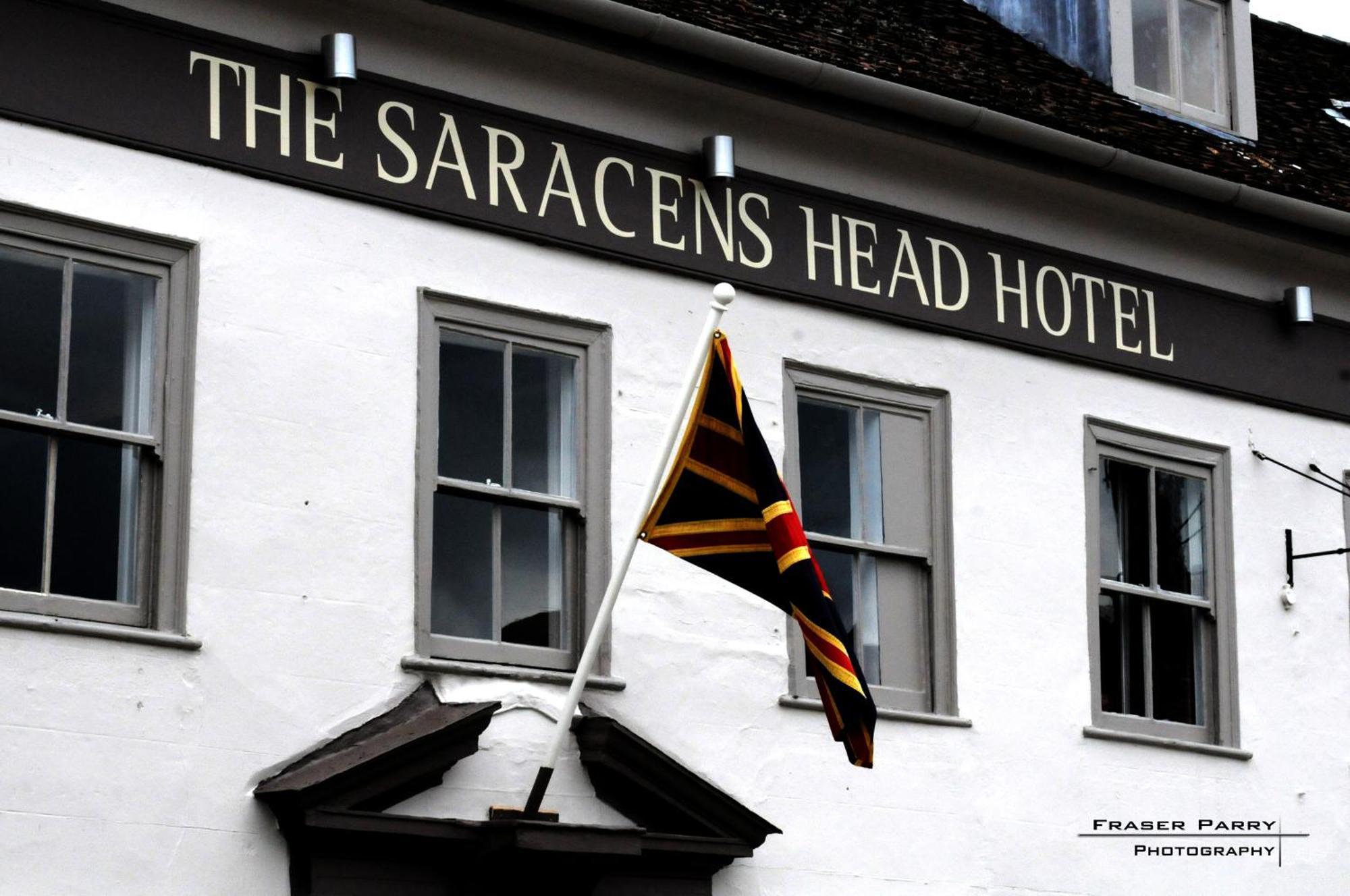 The Saracens Head Hotel Great Dunmow Luaran gambar