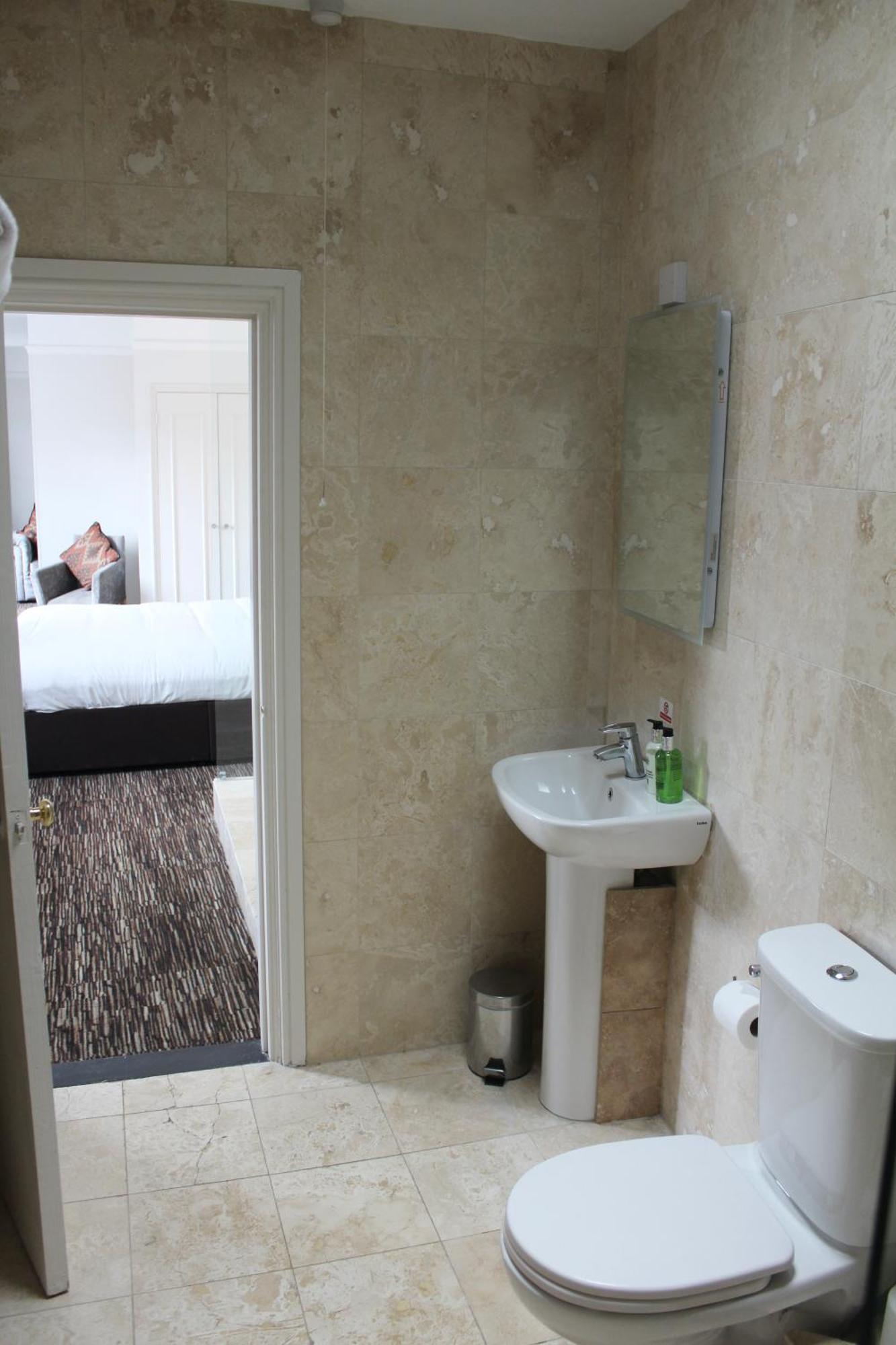 The Saracens Head Hotel Great Dunmow Luaran gambar