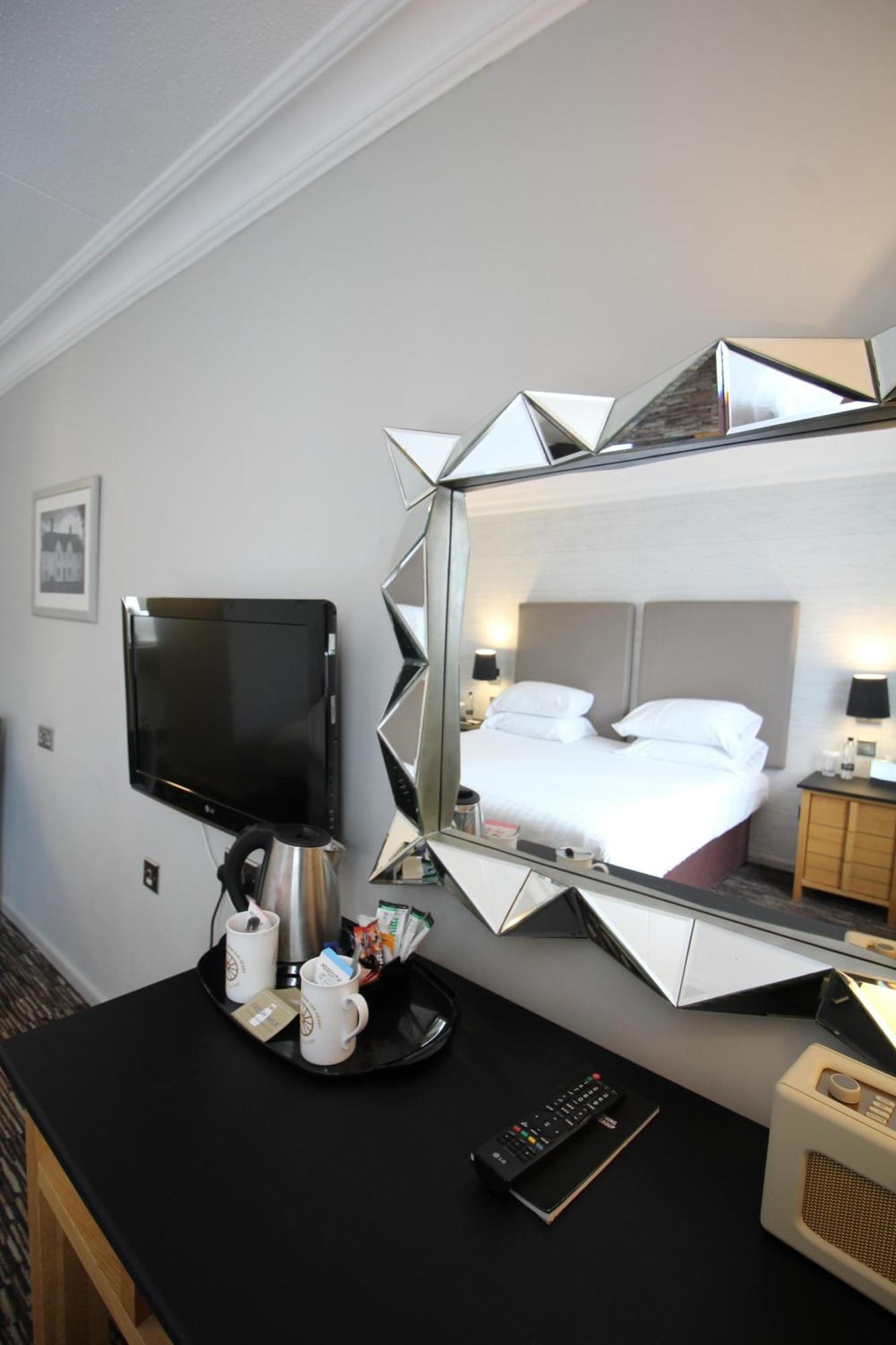 The Saracens Head Hotel Great Dunmow Luaran gambar