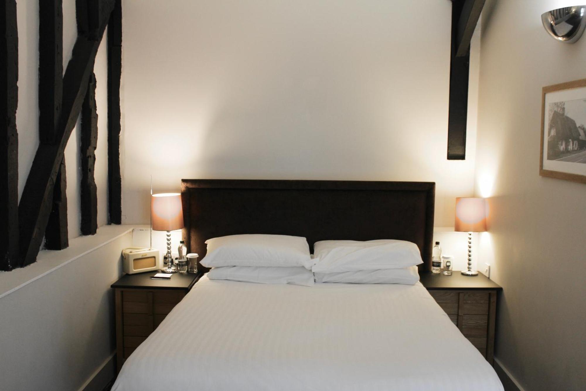 The Saracens Head Hotel Great Dunmow Luaran gambar