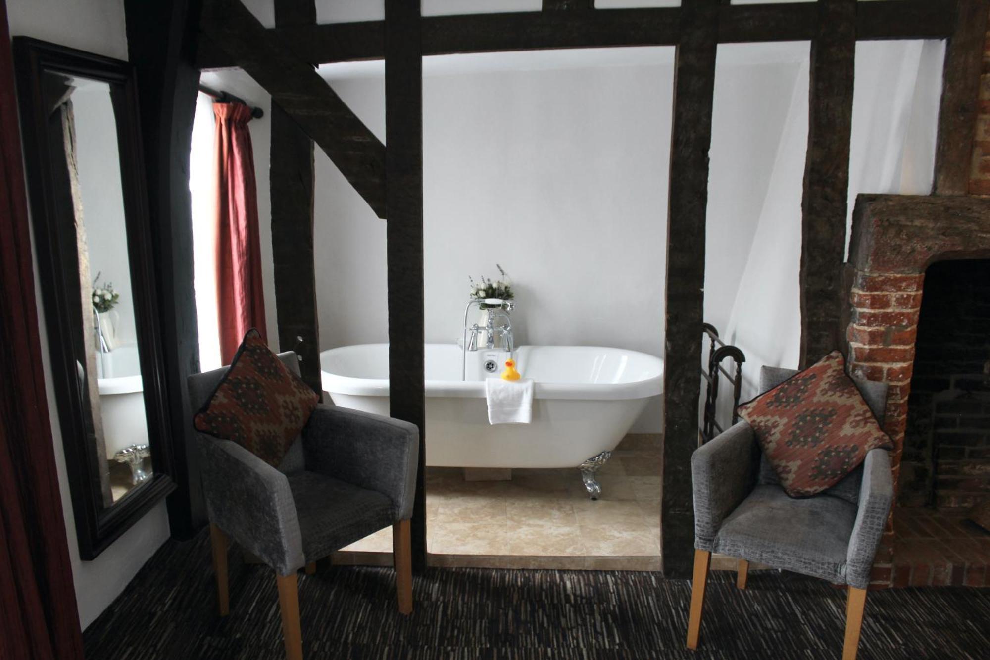 The Saracens Head Hotel Great Dunmow Luaran gambar