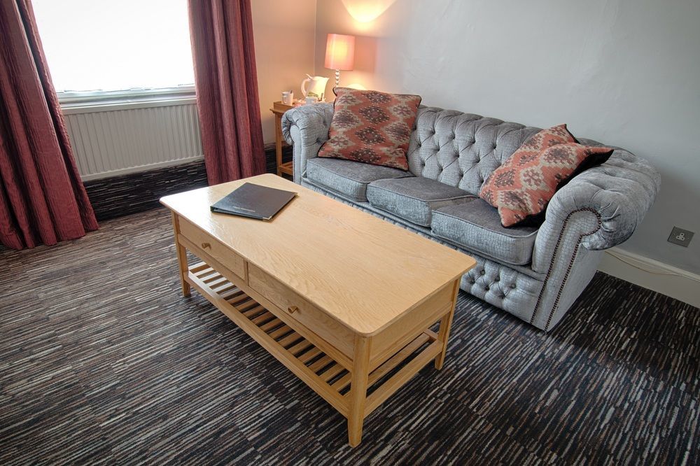 The Saracens Head Hotel Great Dunmow Luaran gambar
