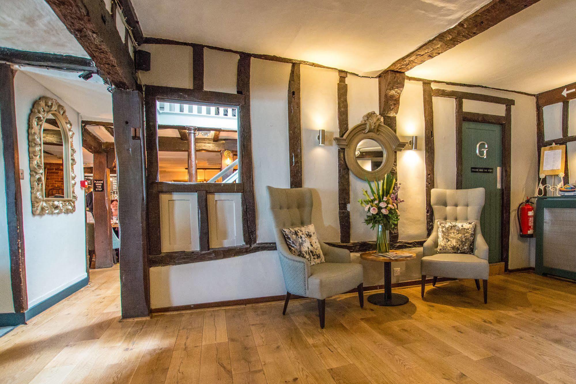 The Saracens Head Hotel Great Dunmow Luaran gambar
